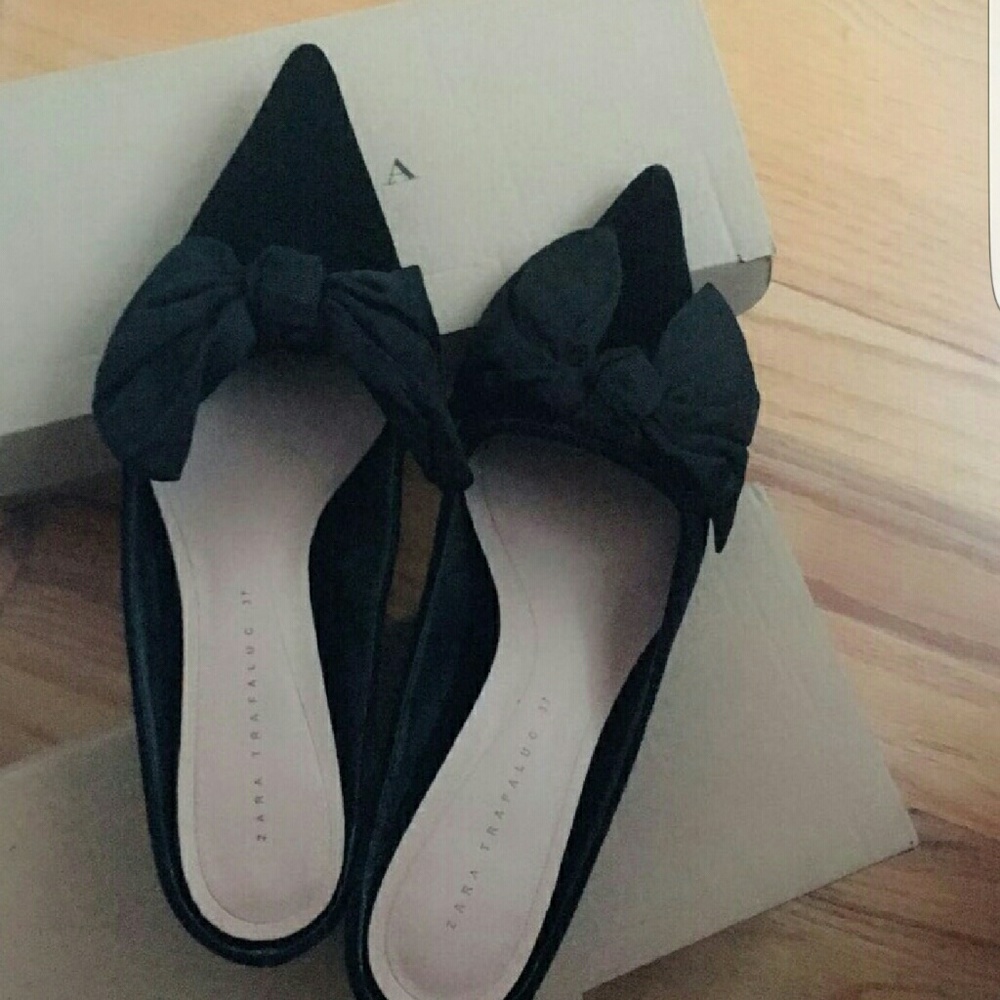 Beautiful Black suede Zara heels